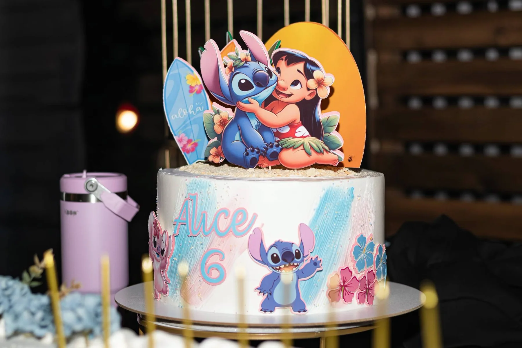 Torta de cumpleaños de una celebración real atendida por Picoteo Sin Culpa